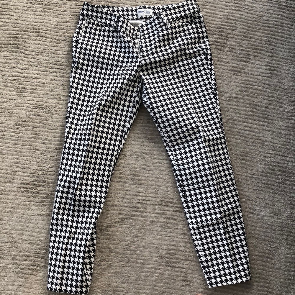 Black/white print crop pants